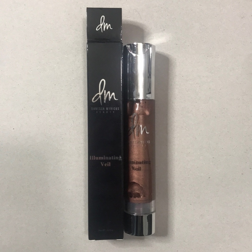 Danessa Myricks Illuminating Veil